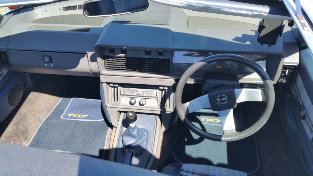1981 Triumph TR7 dashboard